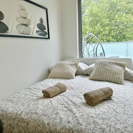 Rooftop Apartment With Balcony & Free Parking Виена Екстериор снимка