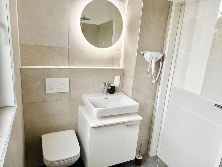Rooftop Apartment With Balcony & Free Parking Виена Екстериор снимка